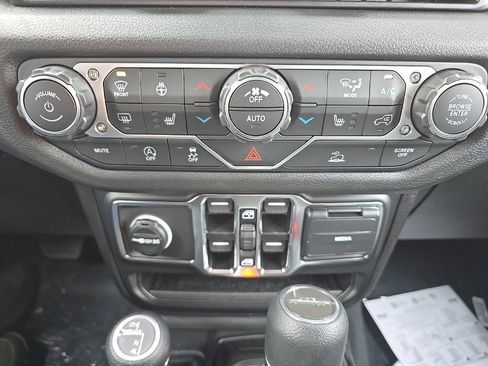 New 2026 Jeep Gladiator Sport image 29