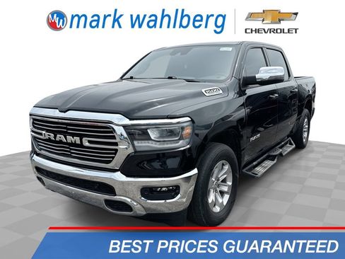 Used 2023 RAM 1500 Laramie AWD/4WD image 1