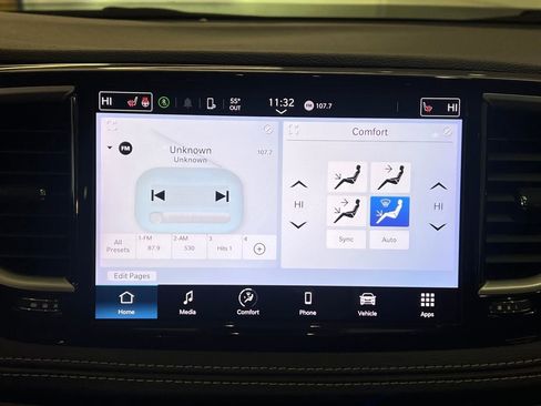 Used 2022 Chrysler Pacifica Touring-L image 25