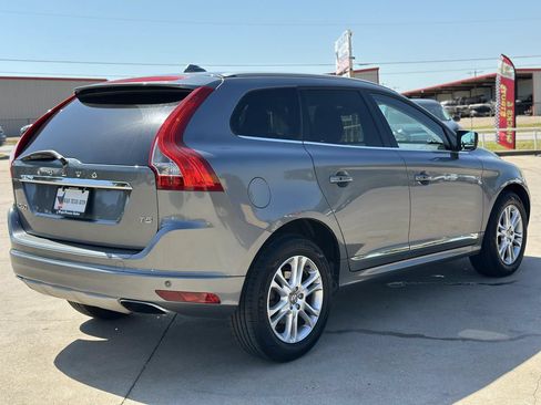 Used 2016 Volvo XC60 T5 Premier w/ Proximity Package FWD image 5