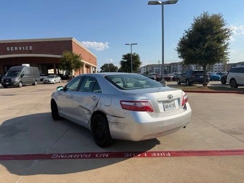 Used 2009 Toyota Camry FWD image 5