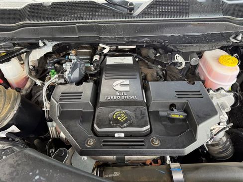 Used 2024 RAM 2500 Laramie w/ Safety Group AWD/4WD image 17