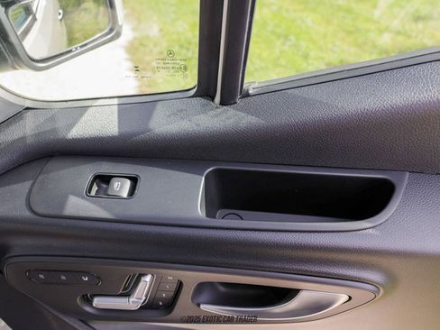 Used 2025 Mercedes-Benz Sprinter 2500 image 61