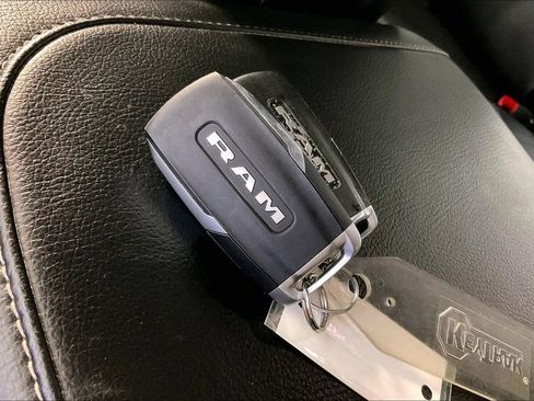 Used 2024 RAM 2500 Laramie image 14