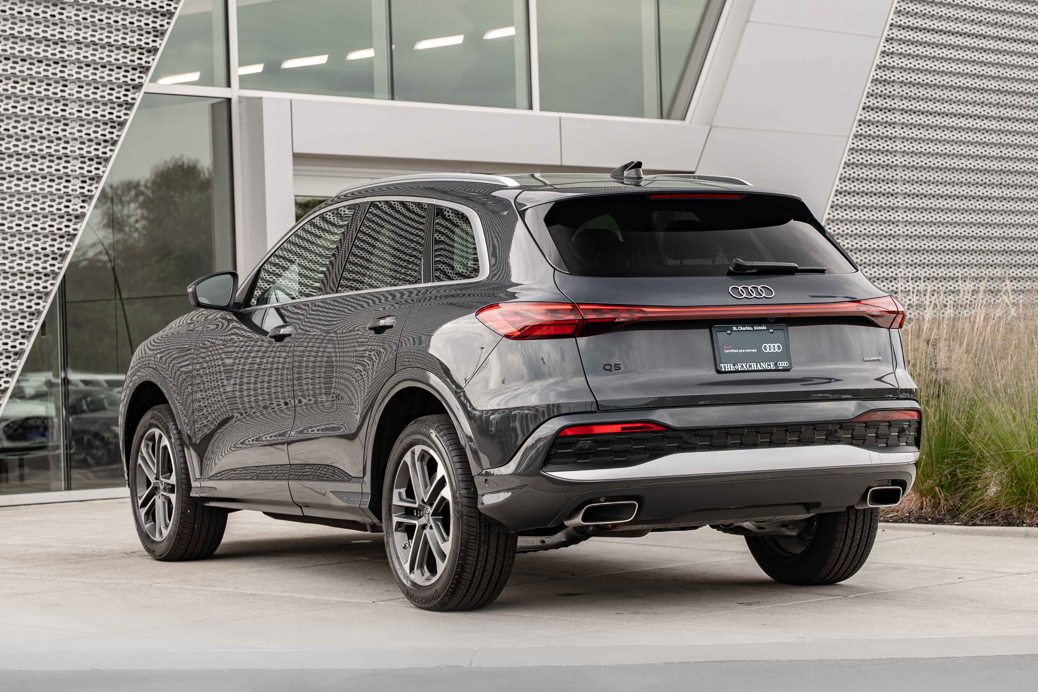 Certified 2025 Audi Q5 Premium w/ Convenience Package AWD/4WD image 5