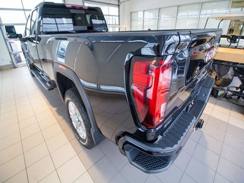 Used 2022 GMC Sierra 3500 Denali w/ Denali Ultimate Package image 5