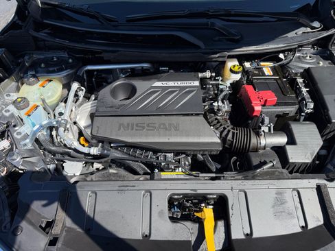 Used 2025 Nissan Rogue Platinum AWD/4WD image 20