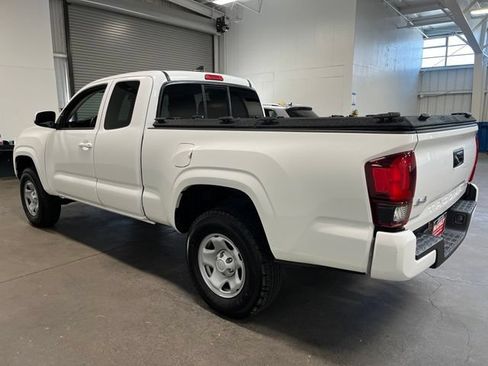 Used 2023 Toyota Tacoma SR AWD/4WD image 5