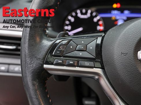 Used 2023 Nissan Altima 2.5 SR w/ SR Premium Package AWD/4WD image 15
