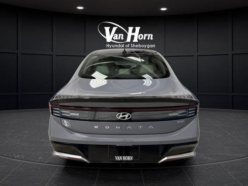 Used 2025 Hyundai Sonata Limited image 14