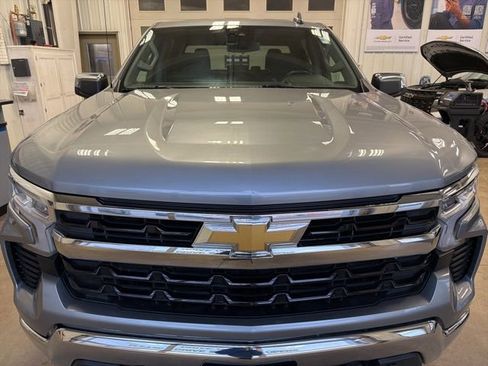 Used 2023 Chevrolet Silverado 1500 LT w/ Work Truck Package image 3