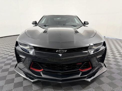 Used 2018 Chevrolet Camaro SS RWD image 4