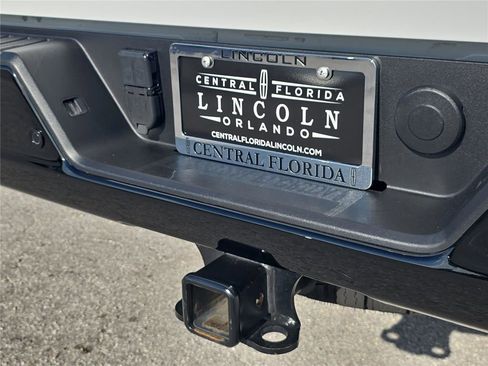 Used 2025 GMC Sierra 2500 AT4X image 7