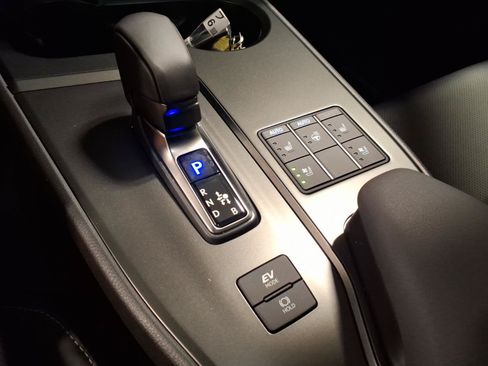 New 2026 Lexus UX 300h AWD image 9