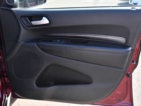 Used 2022 Dodge Durango SXT image 42