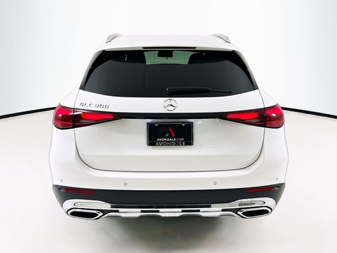 Used 2024 Mercedes-Benz GLC 300 image 7