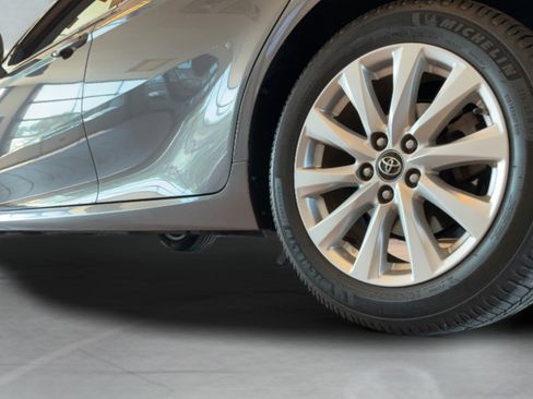 Used 2019 Toyota Camry LE FWD image 40