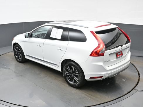 Used 2017 Volvo XC60 T5 Dynamic w/ Preferred Option Package image 38