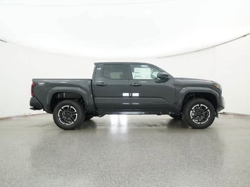 Used 2026 Toyota Tacoma TRD Sport image 64