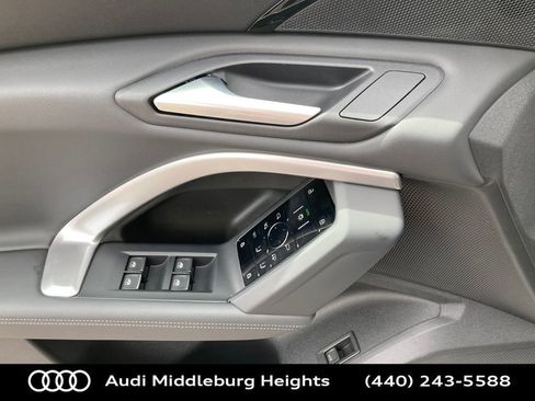 Used 2025 Audi Q5 Premium Plus w/ Premium Plus image 12