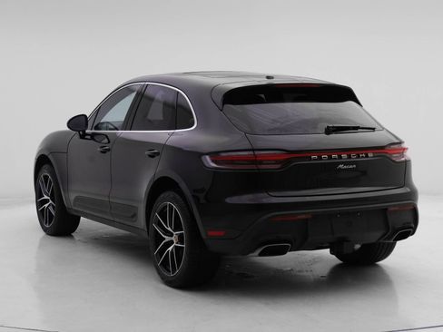 Used 2025 Porsche Macan image 3