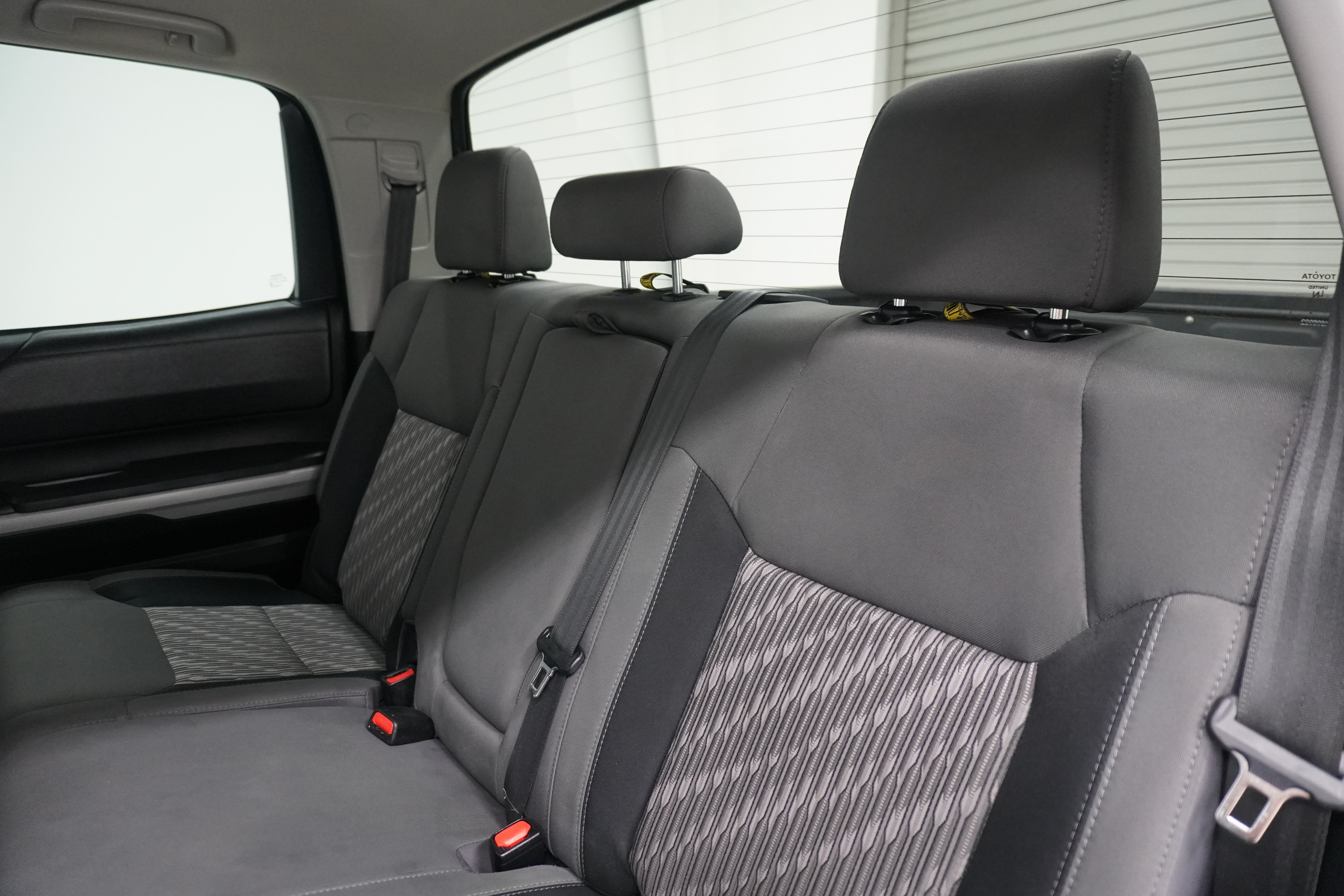 Used 2018 Toyota Tundra SR5 w/ SR5 Upgrade Package AWD/4WD image 14