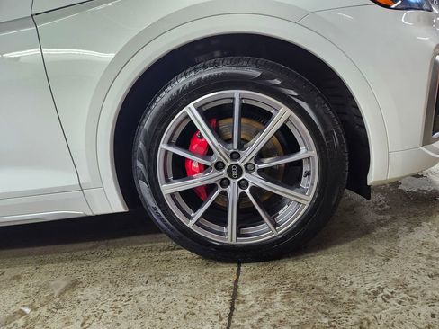 Certified 2025 Audi SQ5 Premium Plus w/ Premium Plus Package image 19