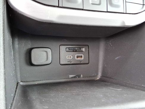 Used 2023 GMC Acadia SLE w/ Driver Convenience Package AWD/4WD image 26
