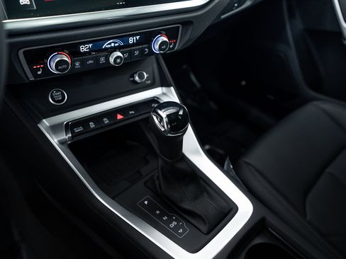 New 2025 Audi Q3 2.0T Premium image 9