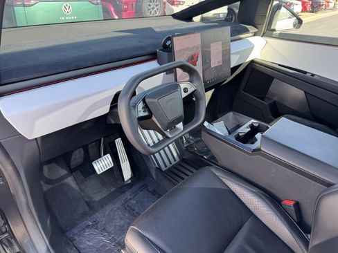 Used 2024 Tesla Cybertruck Cyberbeast AWD/4WD image 16