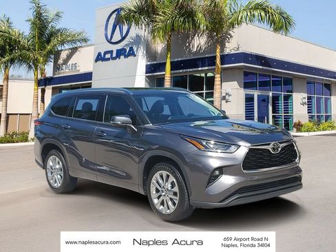Used 2023 Toyota Highlander Limited FWD image 1