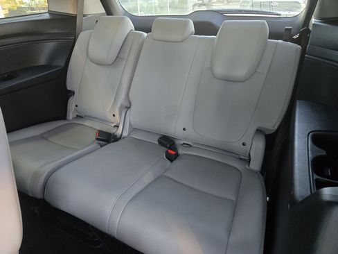 Used 2024 Honda Odyssey EX-L image 12