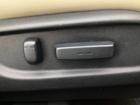 Used 2016 Honda Accord Touring image 40