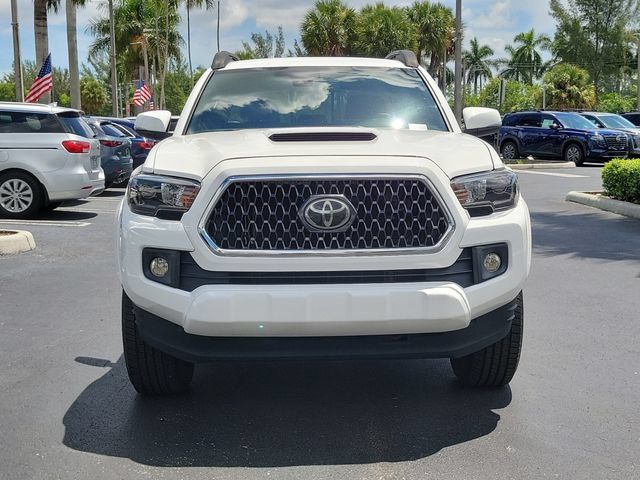 Used 2018 Toyota Tacoma TRD Sport RWD image 2