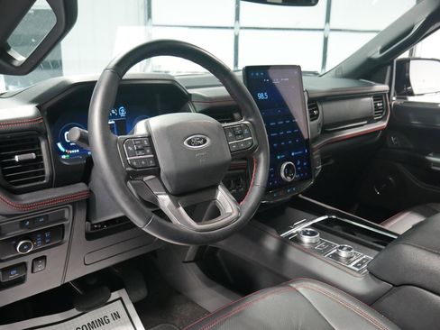 Certified 2023 Ford Expedition Limited image 9
