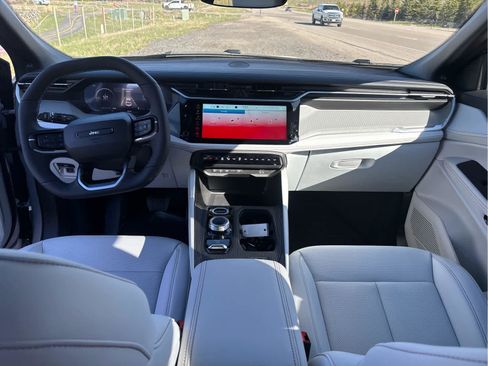 New 2026 Jeep Cherokee Limited image 33