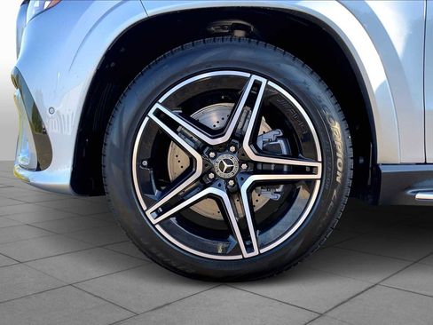 Used 2026 Mercedes-Benz GLS 450 4MATIC image 21