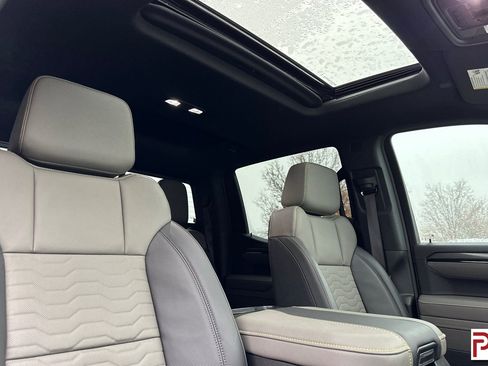 Certified 2025 Chevrolet Silverado 1500 ZR2 w/ Technology Package image 19