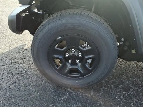 New 2026 Jeep Gladiator Sport image 6