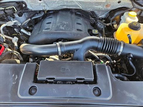 Used 2017 Ford Expedition EL XLT image 19