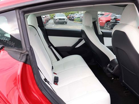 Used 2021 Tesla Model 3 Standard Range Plus image 39