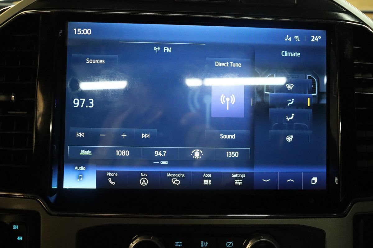Used 2022 Ford F250 Lariat w/ Black Appearance Package AWD/4WD image 72