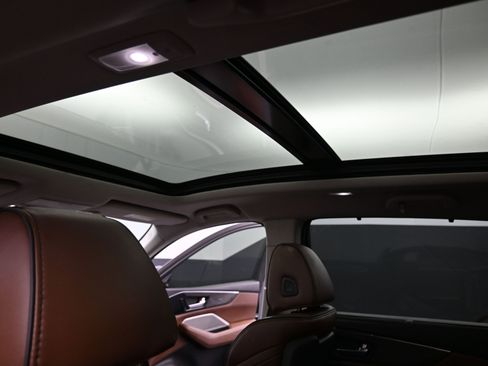 Used 2024 Acura MDX SH-AWD w/ Advance Package image 18