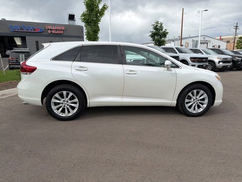 Used 2015 Toyota Venza LE AWD/4WD image 10