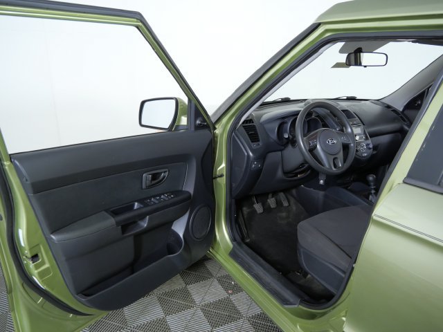 Used 2013 Kia Soul FWD image 17