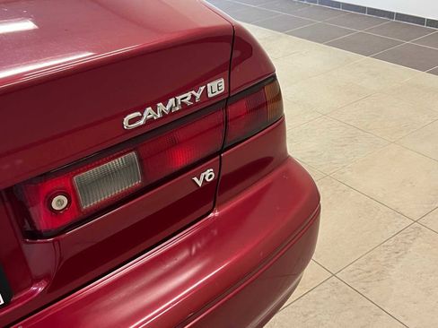 Used 1998 Toyota Camry LE image 6