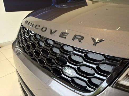 New 2026 Land Rover Discovery Dynamic SE AWD/4WD image 9