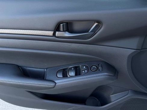 New 2026 Nissan Altima 2.5 SV AWD/4WD image 18