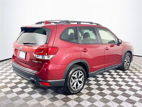 Used 2021 Subaru Forester Premium image 8