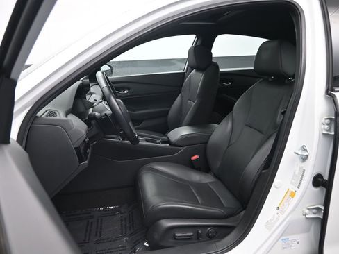 Used 2024 Honda Accord Sport image 19